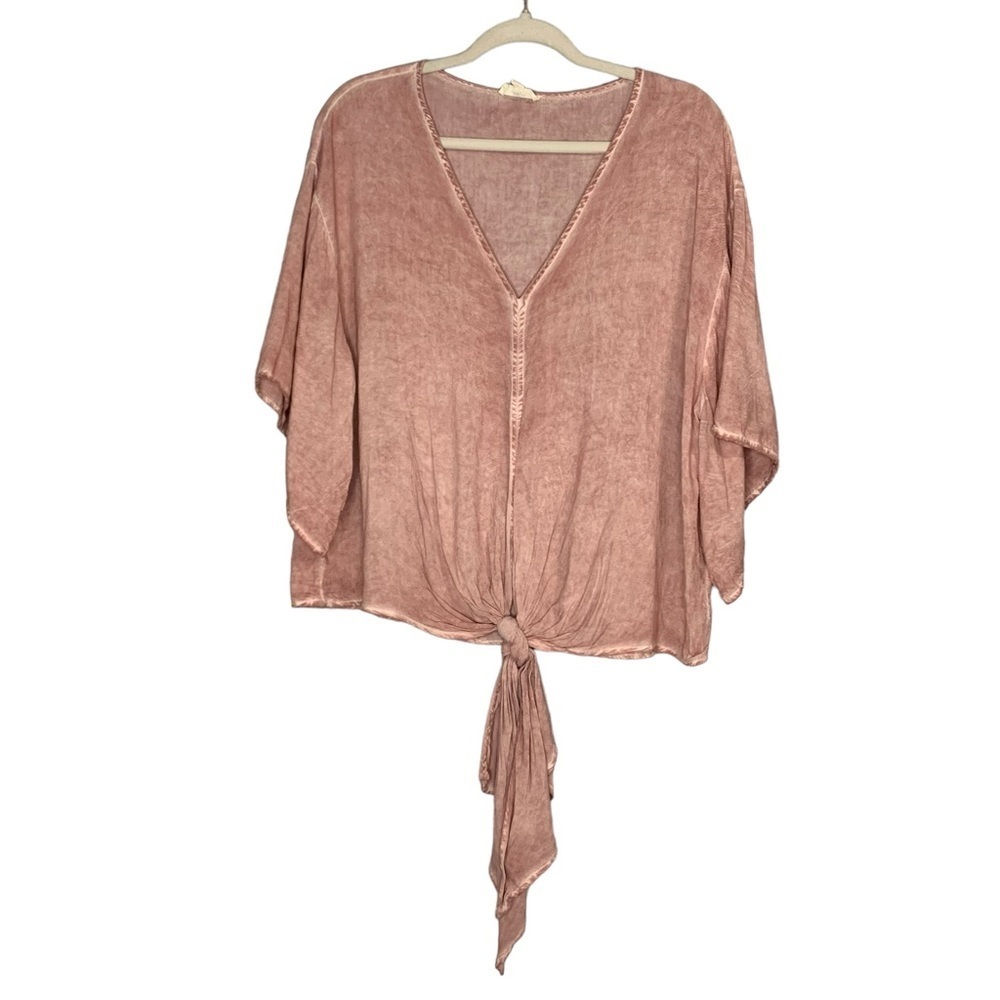 Entro peachy pink vneck boho shirt sleeve blouse with tie. Size M